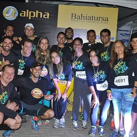 Esporte e diversão na Alpha Night Run