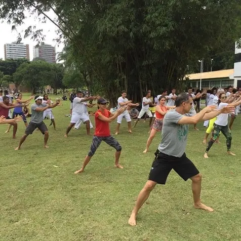 Alpha no Parque terá aulas gratuitas de Yoga, Pneu Power e Muay Thai