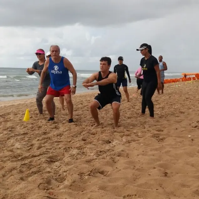 Rede Alpha Fitness realiza projeto de aulões gratuitos nas praias de Salvador