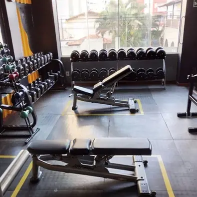 Prestes a reabrir unidades, Rede Alpha Fitness faz treinamento com colaboradores, para assegurar protocolo de segurança